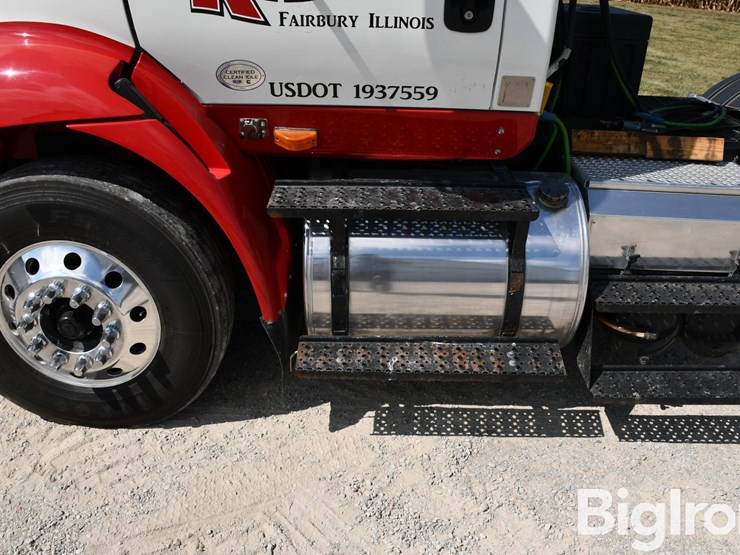 2012-international-8600-image-16