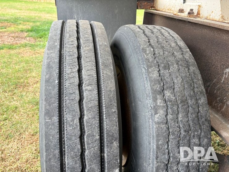 2001-bauer-built-dry-tender-trailer-(pz14002,-unit-25453)-image-14