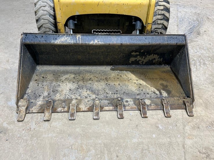 caterpillar-226-image-9