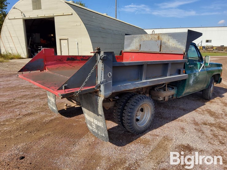 1979-chevrolet-custom-deluxe-30-image-5