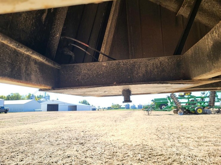 2021-lime-city-equipment-steel-tandem-axle-semi-hopper-trailer---one-owner-image-13