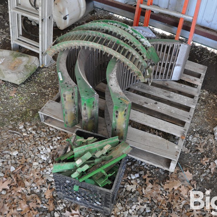 John Deere S680 Round Bar Concaves