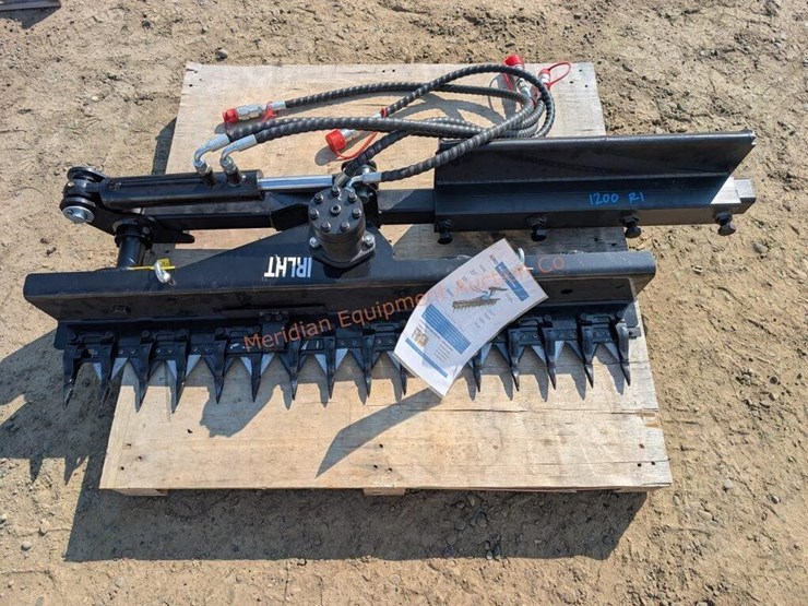 ir-mini-skid-steer-hedge-trimmer-image-1