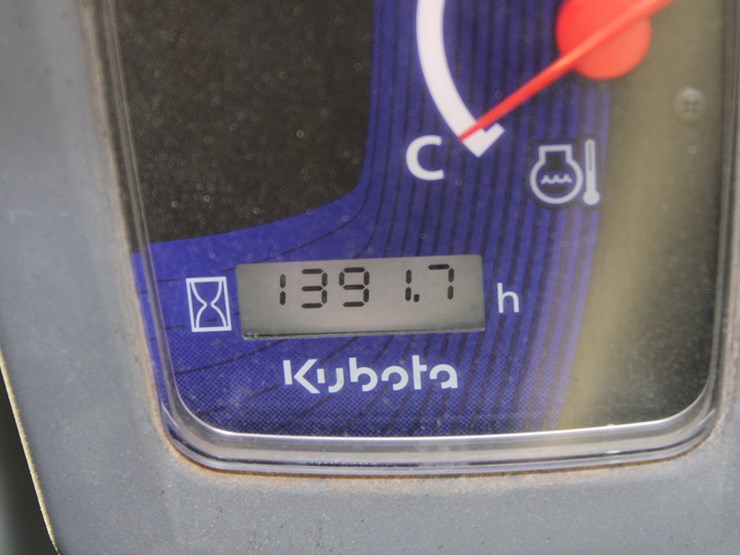 2023-kubota-ssv75-image-65