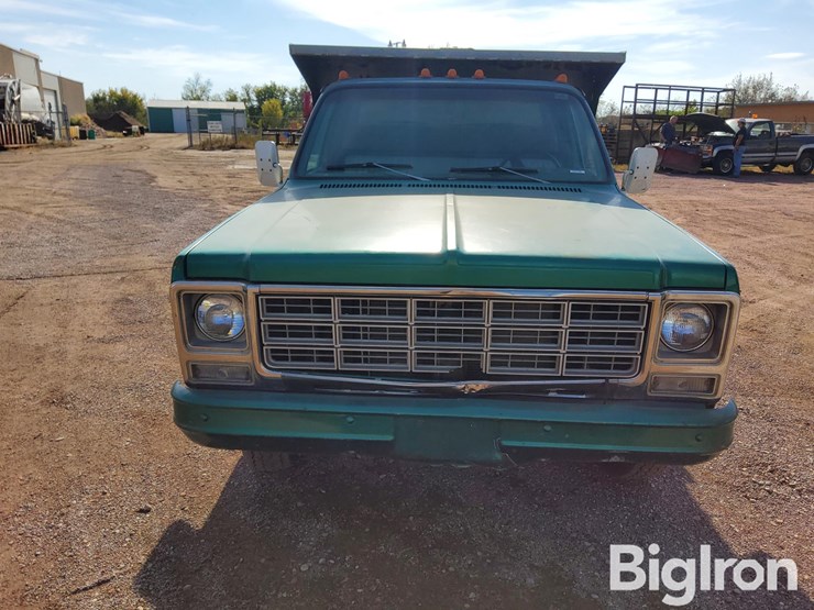 1979-chevrolet-custom-deluxe-30-image-2