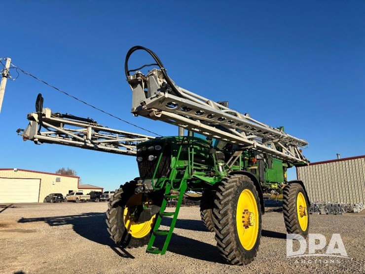 2013-john-deere-4830-image-2