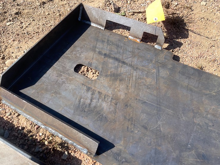 #4129-•-universal-adaptor-plate-image-3