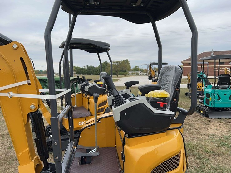 mini-excavator-qk20r-image-14