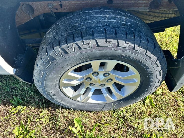 2018-chevrolet-silverado-image-25