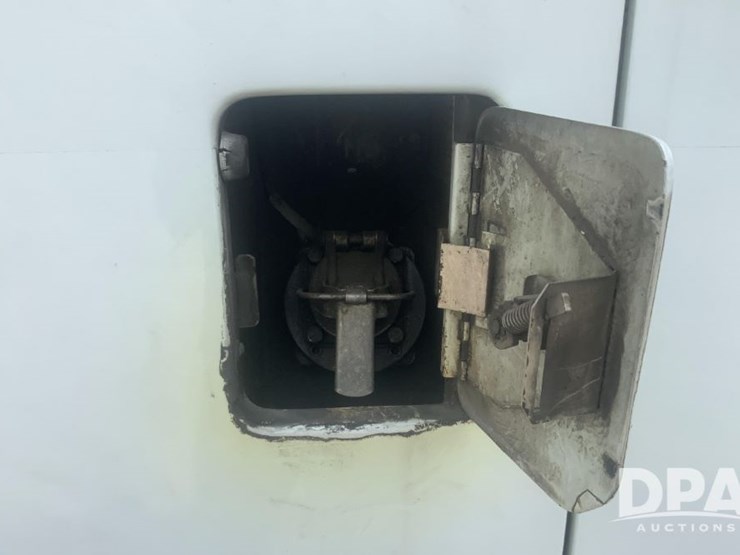 2001-mci-102-el3-image-21