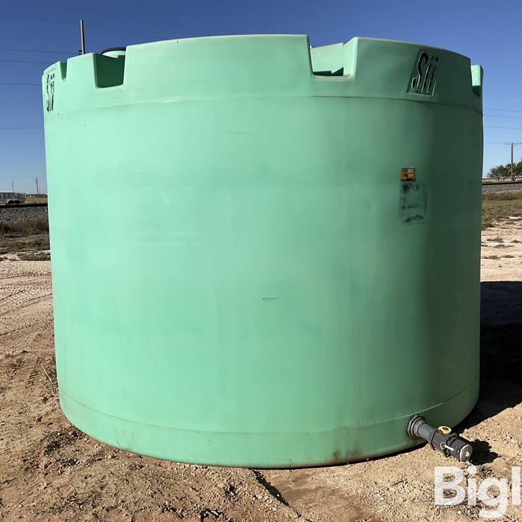Sii 10K Gallon Poly Fertilizer Storage Tank