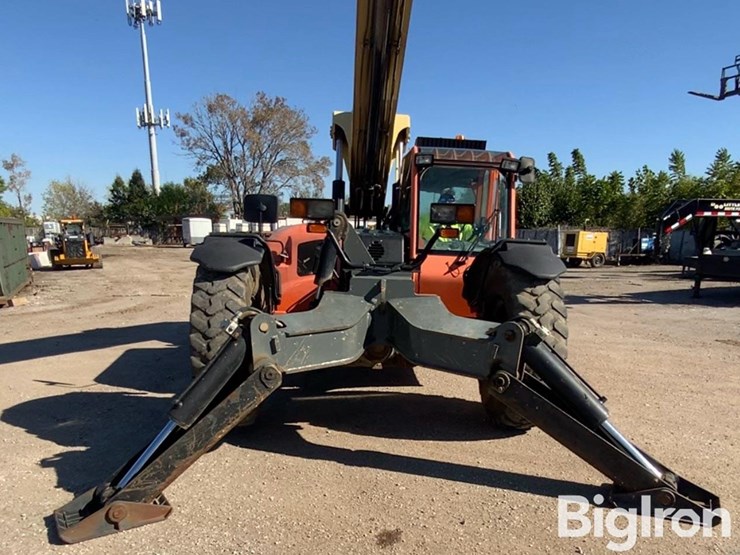 2010-jlg-g10-55a-image-10