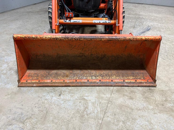 2015-kubota-l4060-image-9