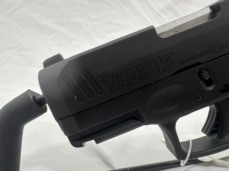 #2025-00071-•-taurus-g3c-pistol-image-15