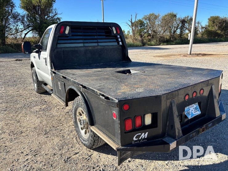 2006-ford-f350-xlt-image-11