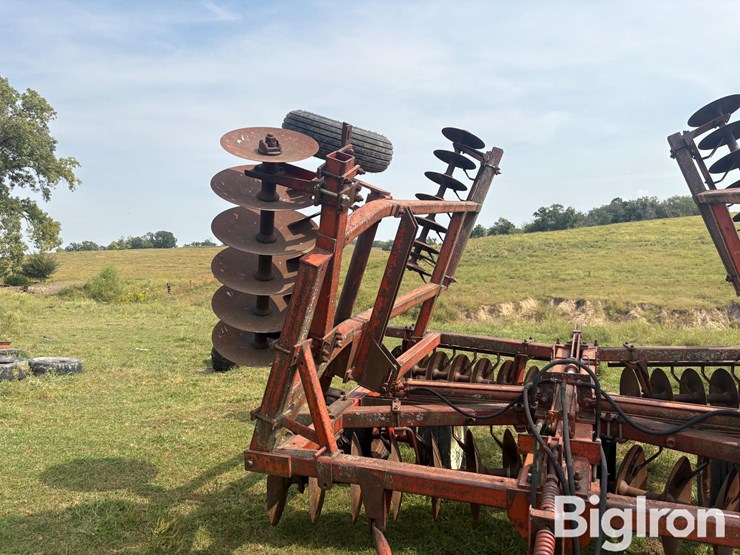 massey-ferguson-21-image-15
