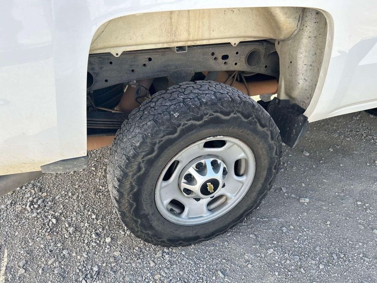 2016-chevrolet-silverado-2500-image-30