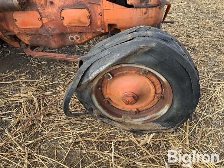 case-la-2wd-tractor-image-20