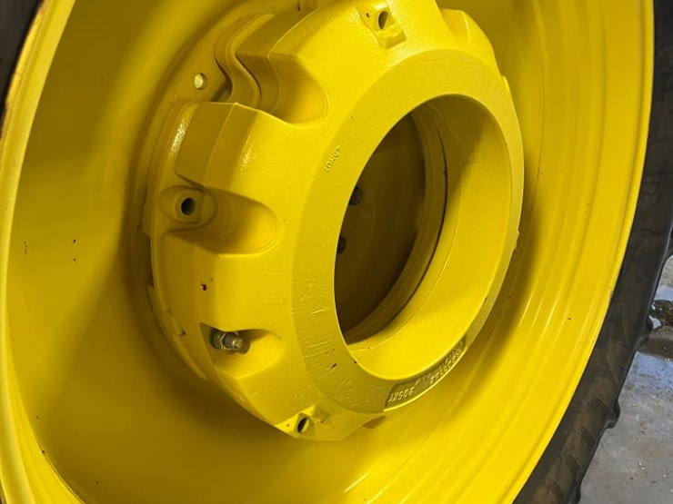 2017-john-deere-8320r-image-8