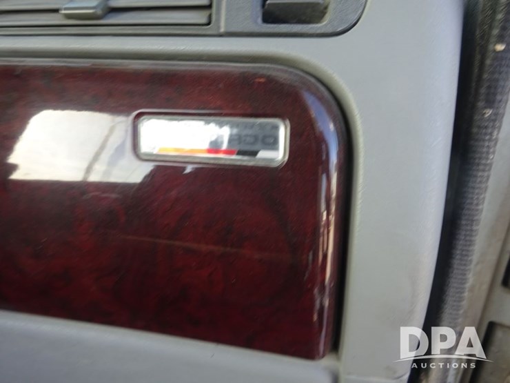 2018-freightliner-coronado-day-cab-glider-truck-(pz13996,-unit-773)-image-82