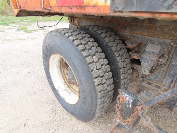 1996-ford-l9000-image-34