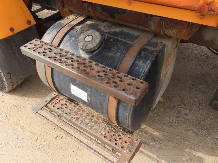 1996-ford-l9000-image-21