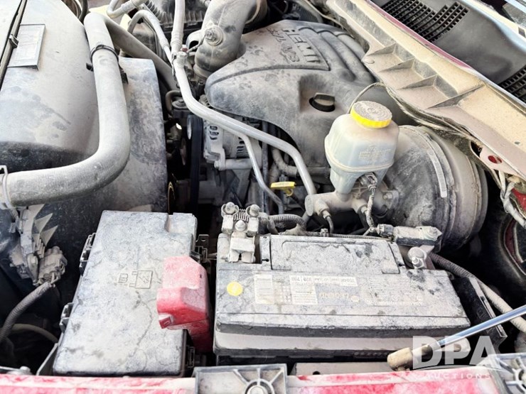 2017-ram-1500-slt-image-55