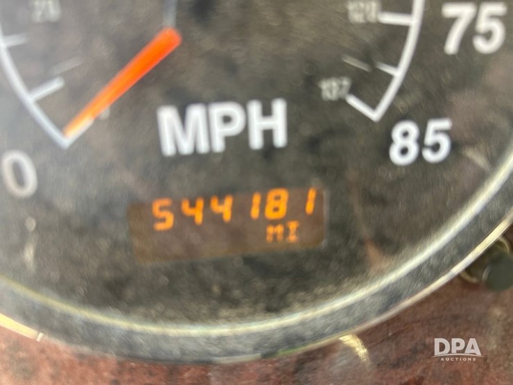 2006-international-9400i-liquid-truck-(cp1185-unit-15319)-image-38