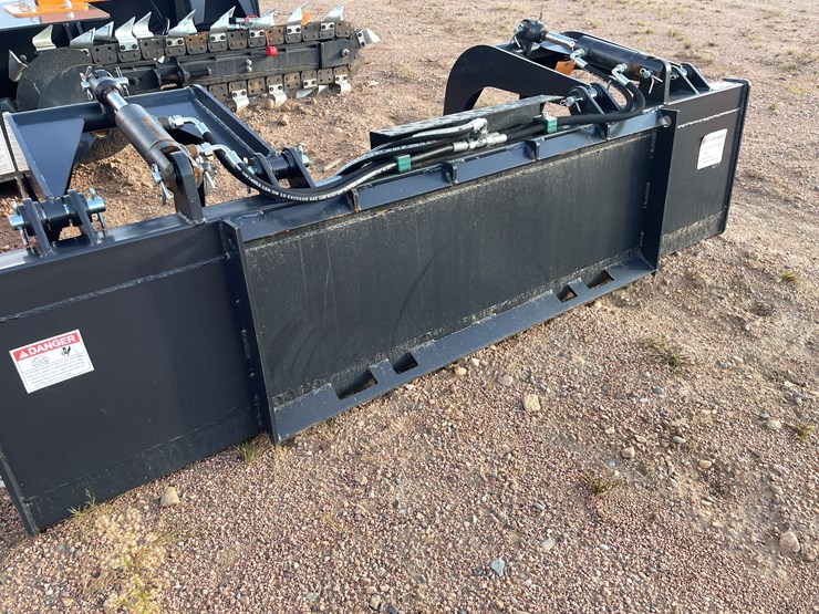 #4050-•-84"-smooth-faced-grapple-bucket-attachment-image-4