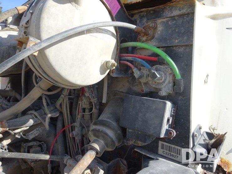 2005-mack-vision-truck-(pz13989,-unit-266)-image-87