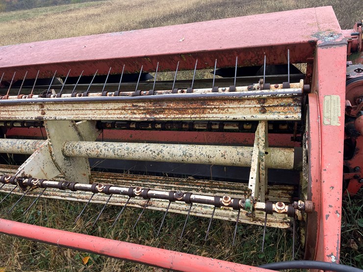 hesston-1090-image-13