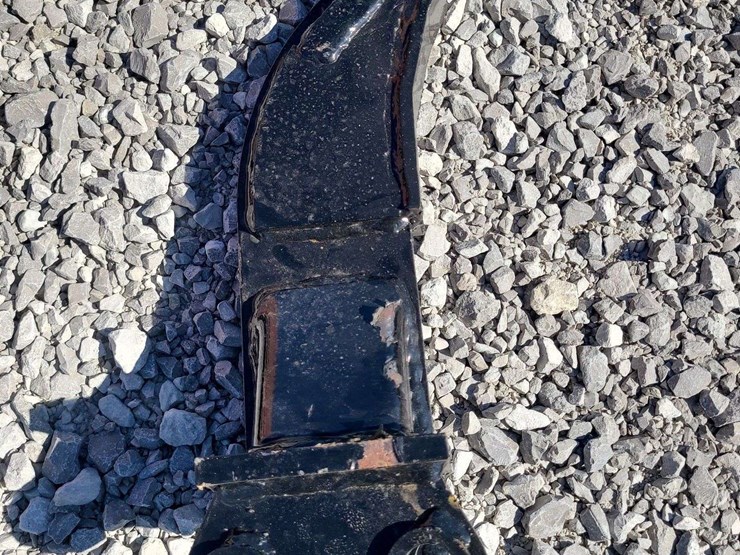 mini-excavator-ripper.-image-1