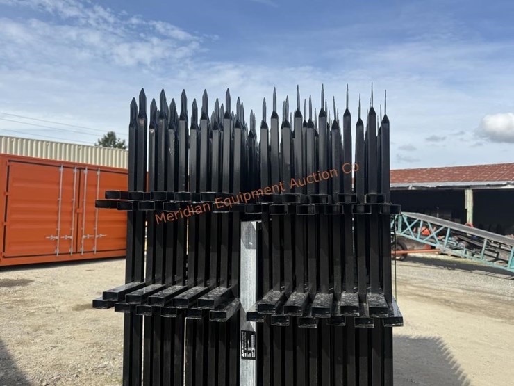 10'-x-7'-wrought-iron-style-steel-site-fence-image-5