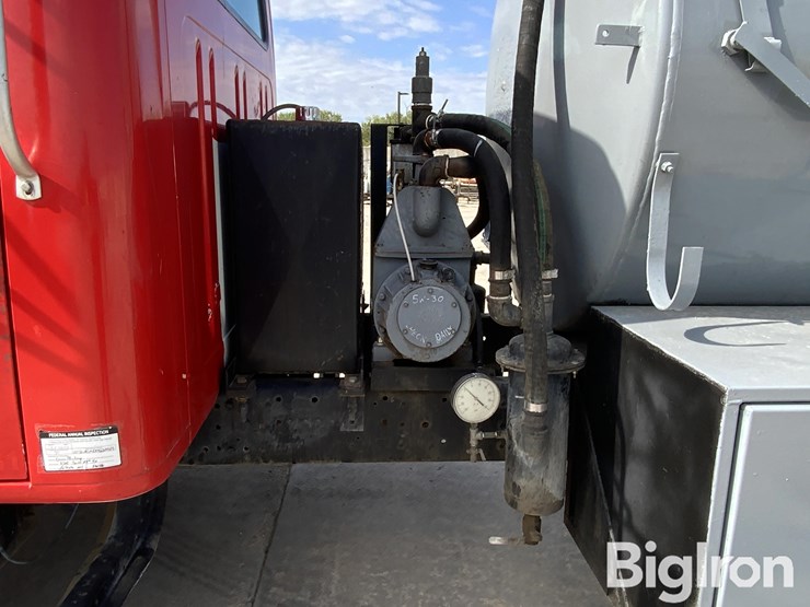 1999-international-4700-image-15