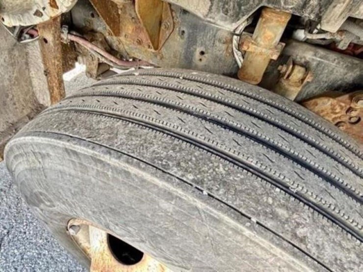 2013-ford-f750-xl-image-21