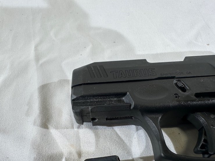 #2025-00068-•-taurus-g3c-pistol-image-46