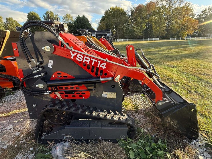 2025-agt-ysrt14-mini-track-loader,-420cc-gas-image-1
