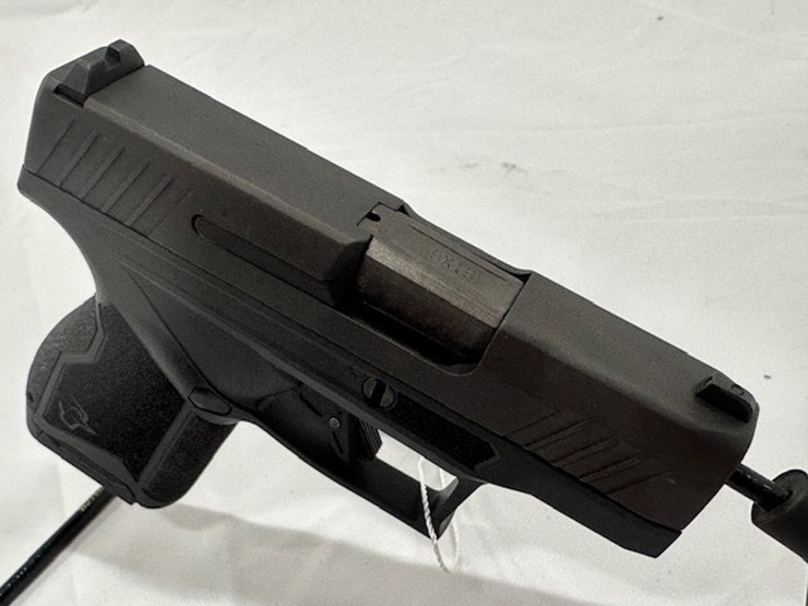 #2025-00065-•-taurus-gx4-pistol-image-23