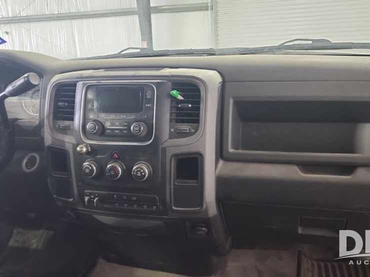 2015-dodge-ram-5500-image-39