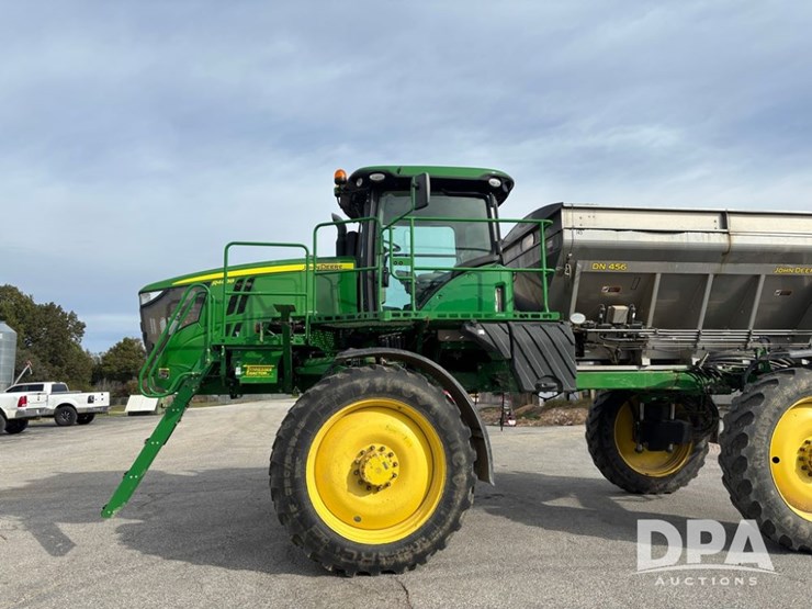 2019-john-deere-r4038-image-2