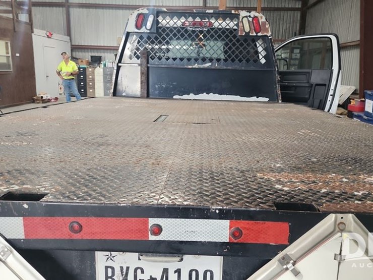 2012-dodge-ram-5500-image-18