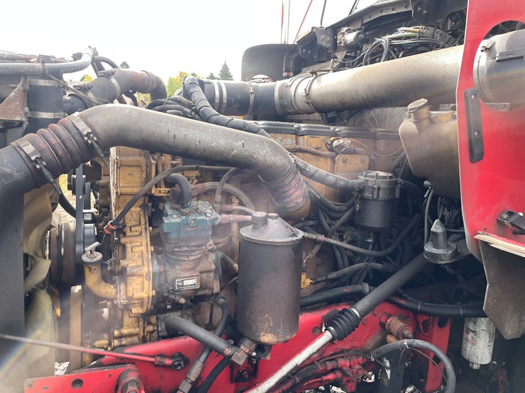 #1001-•-2004-kenworth-semi-tractor-(has-mi-title)-image-22