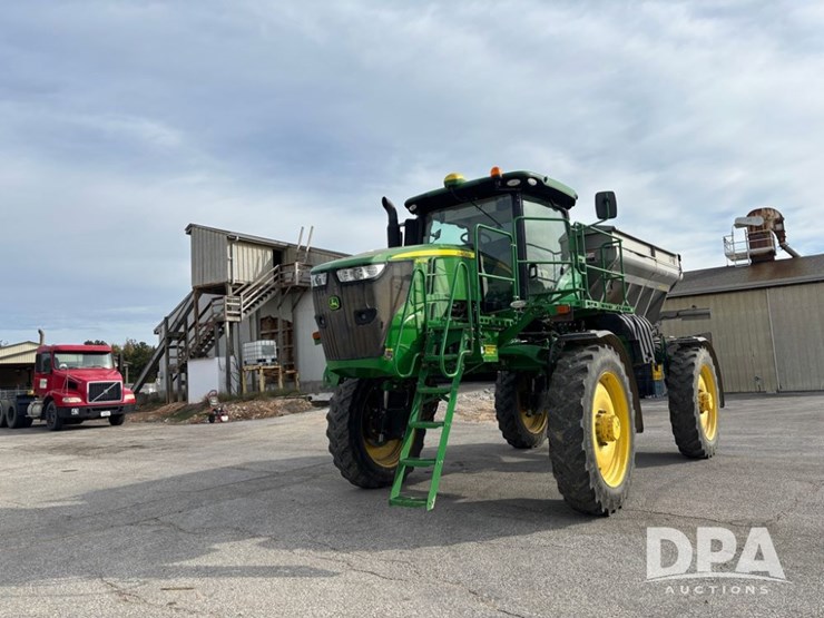 2019-john-deere-r4038-image-13