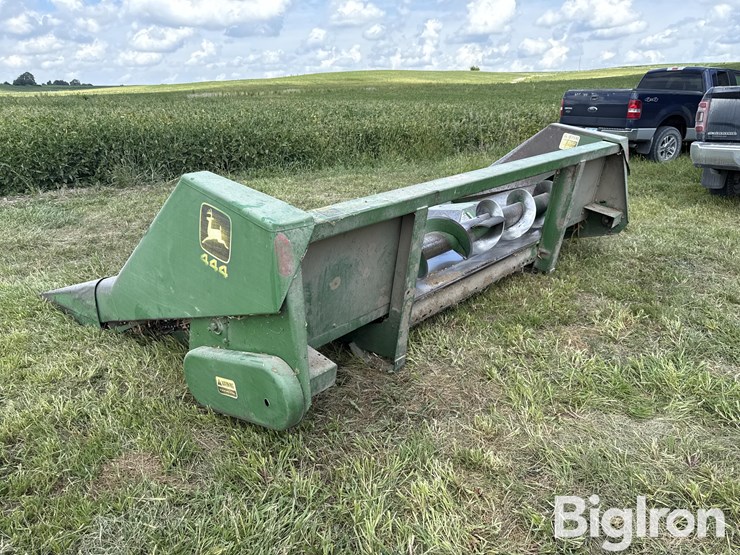 john-deere-444-image-7