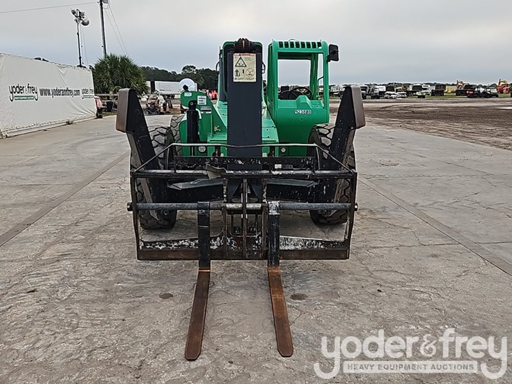 2016-sky-trak-10042-image-15