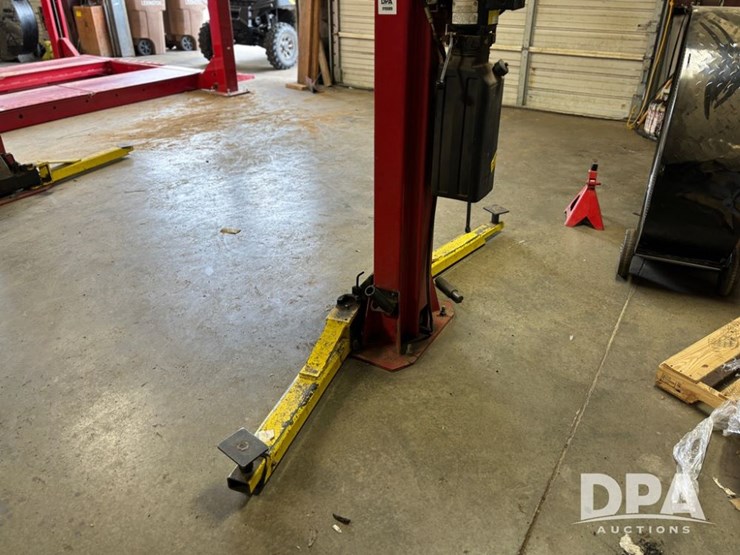 2004-ammco-lifts-rotary-two-post-lift-(jy0989)-image-3