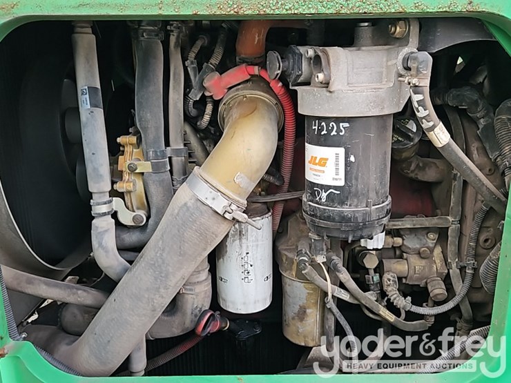 2016-sky-trak-10042-image-24