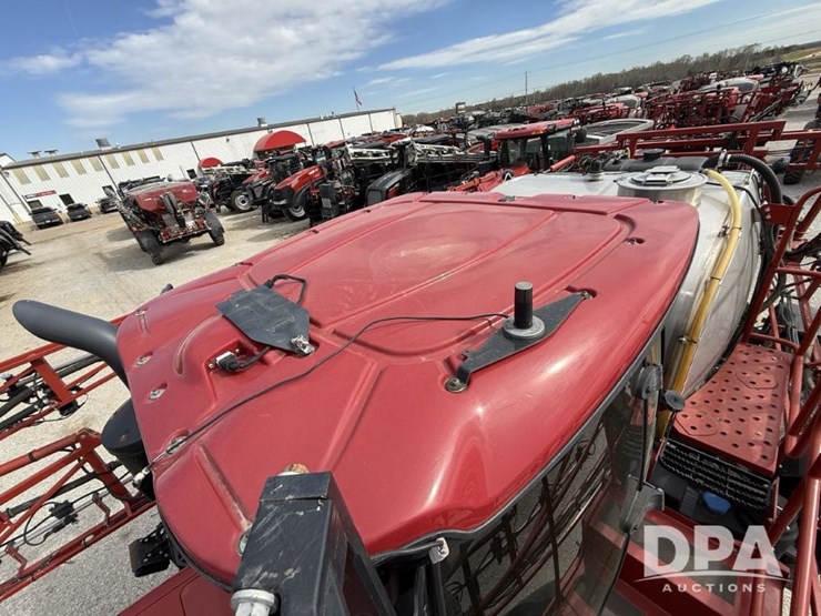 2020-case-ih-trident-5550-image-53