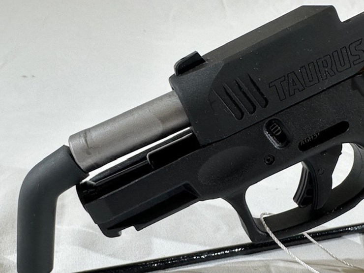 #2025-00069-•-taurus-g3c-pistol-image-35