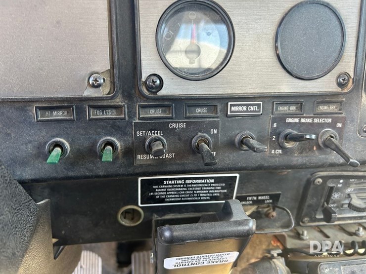 1991-international-9400-image-39